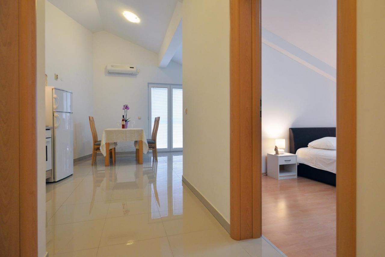 Apartmani Vedrana, Муртер Екстериор снимка