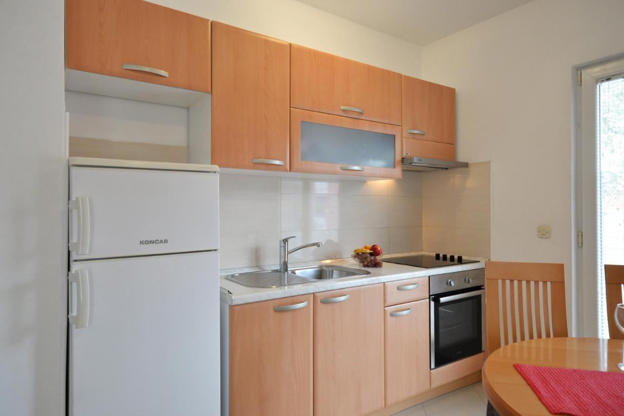 Apartmani Vedrana, Муртер Екстериор снимка
