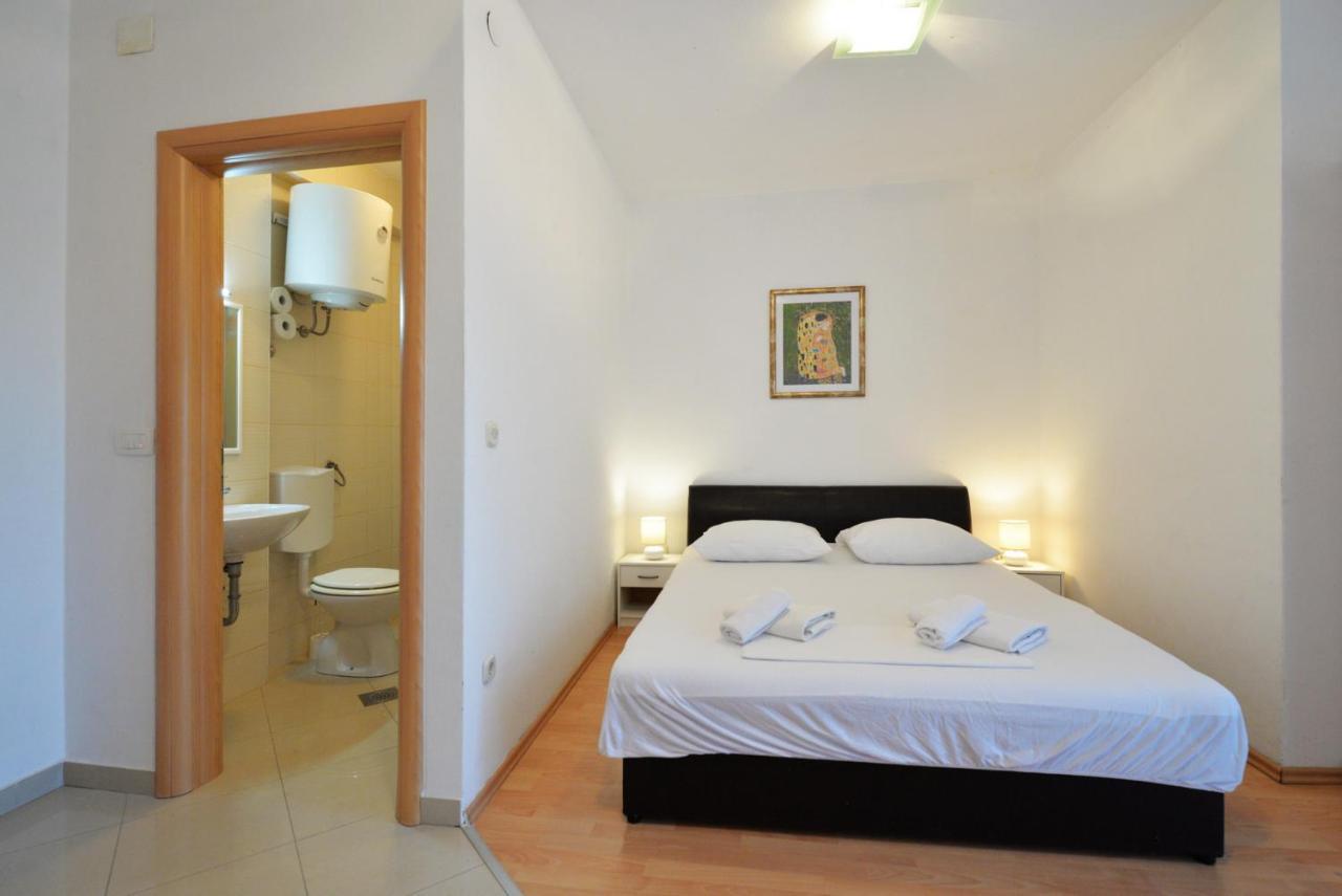 Apartmani Vedrana, Муртер Екстериор снимка