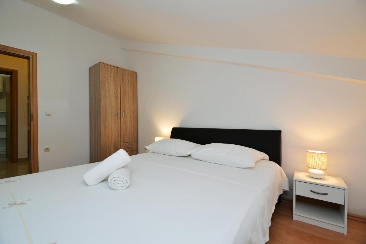 Apartmani Vedrana, Муртер Екстериор снимка
