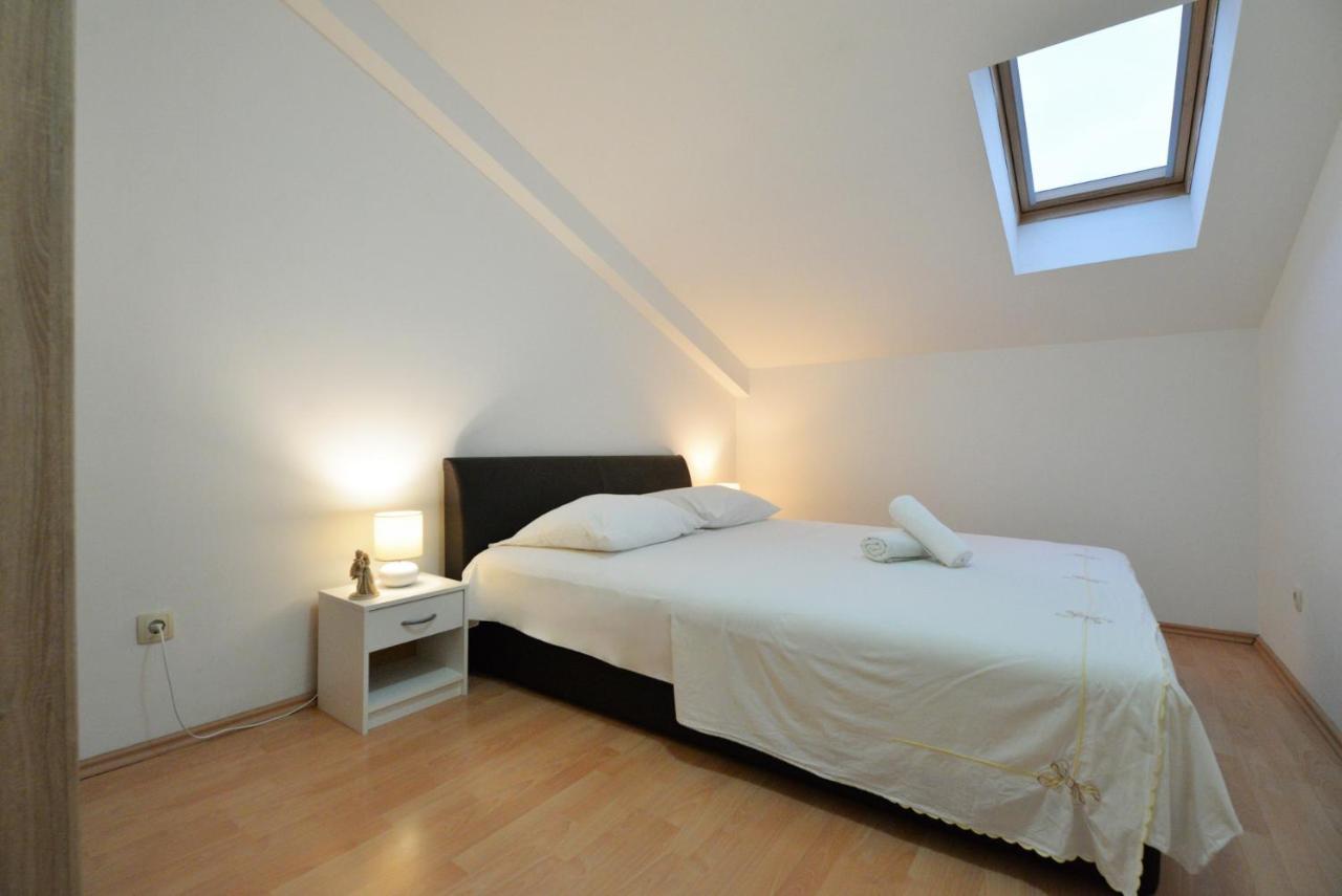 Apartmani Vedrana, Муртер Екстериор снимка