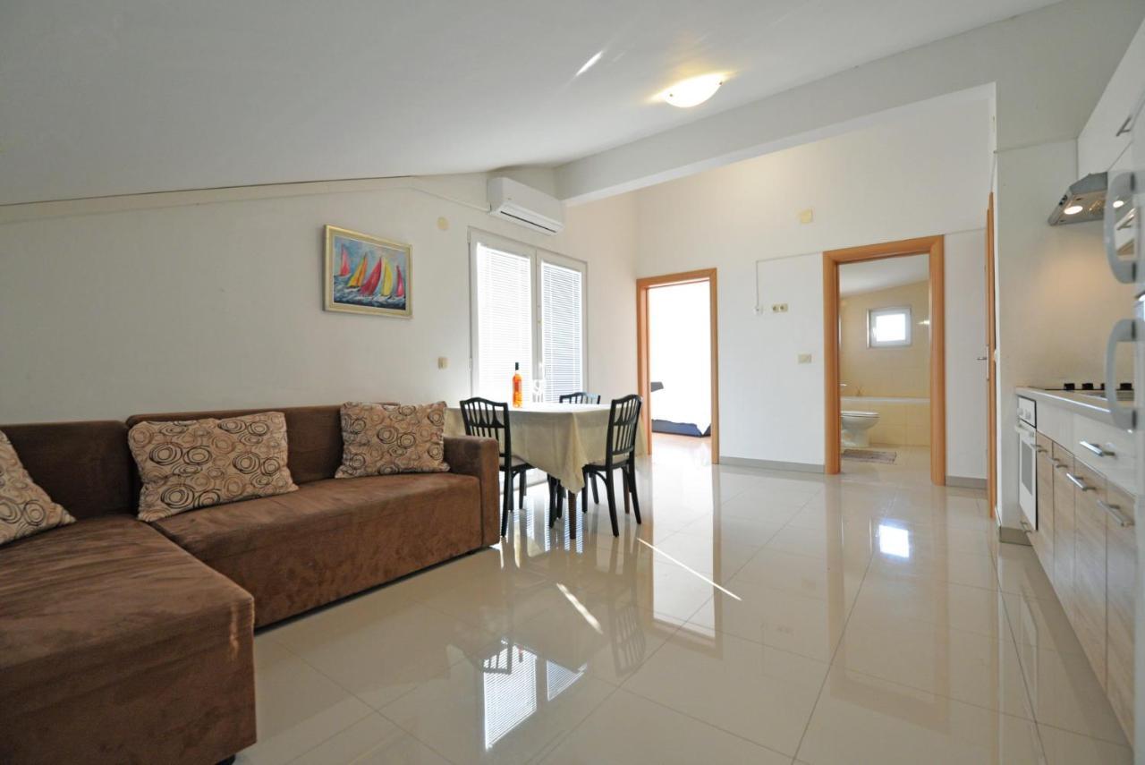Apartmani Vedrana, Муртер Екстериор снимка