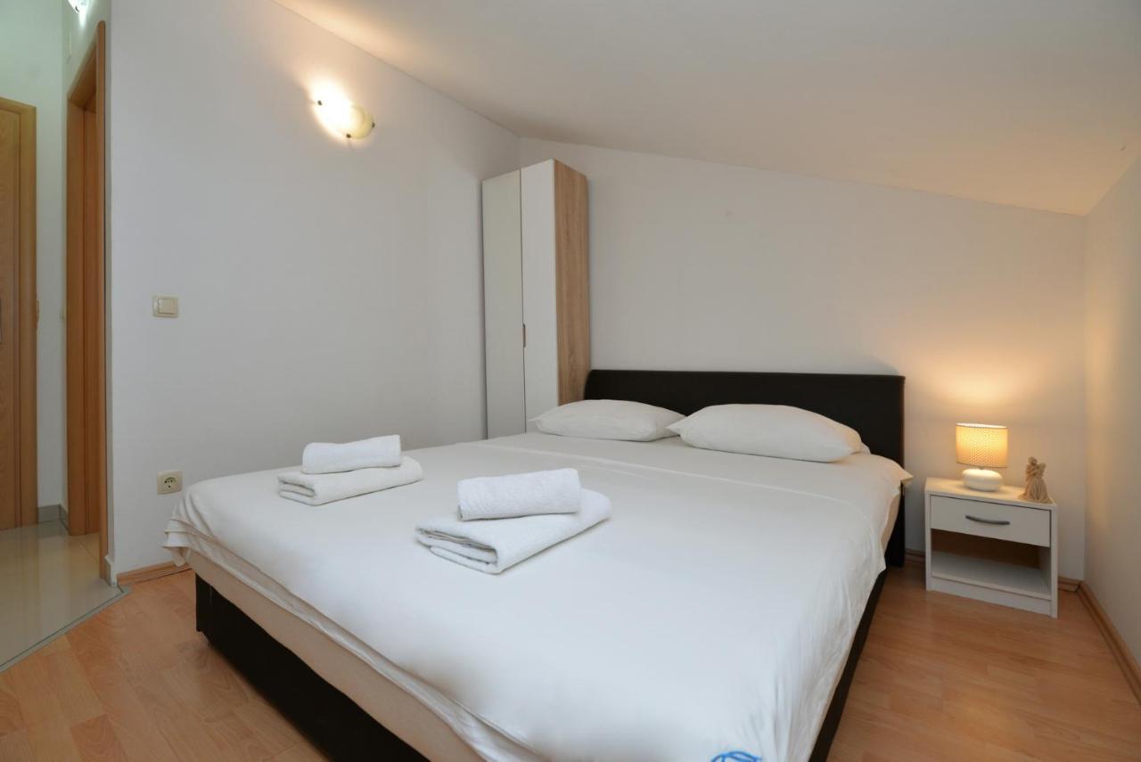 Apartmani Vedrana, Муртер Екстериор снимка