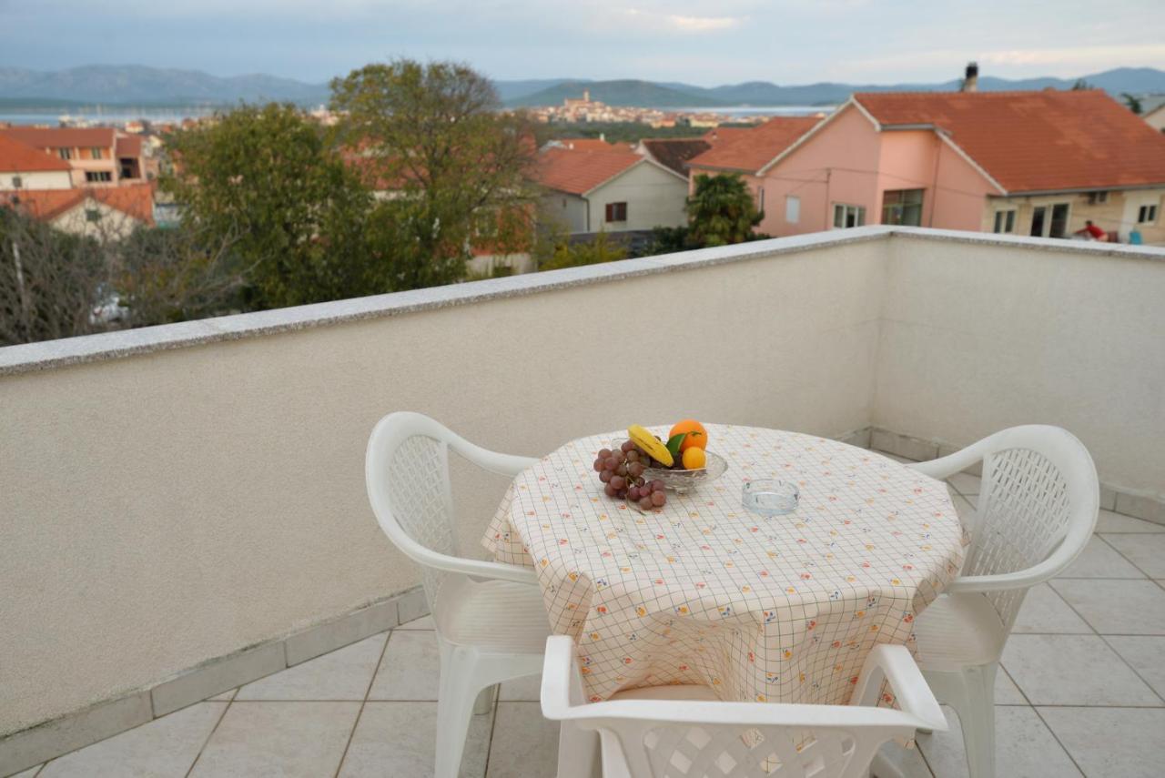 Apartmani Vedrana, Муртер Екстериор снимка