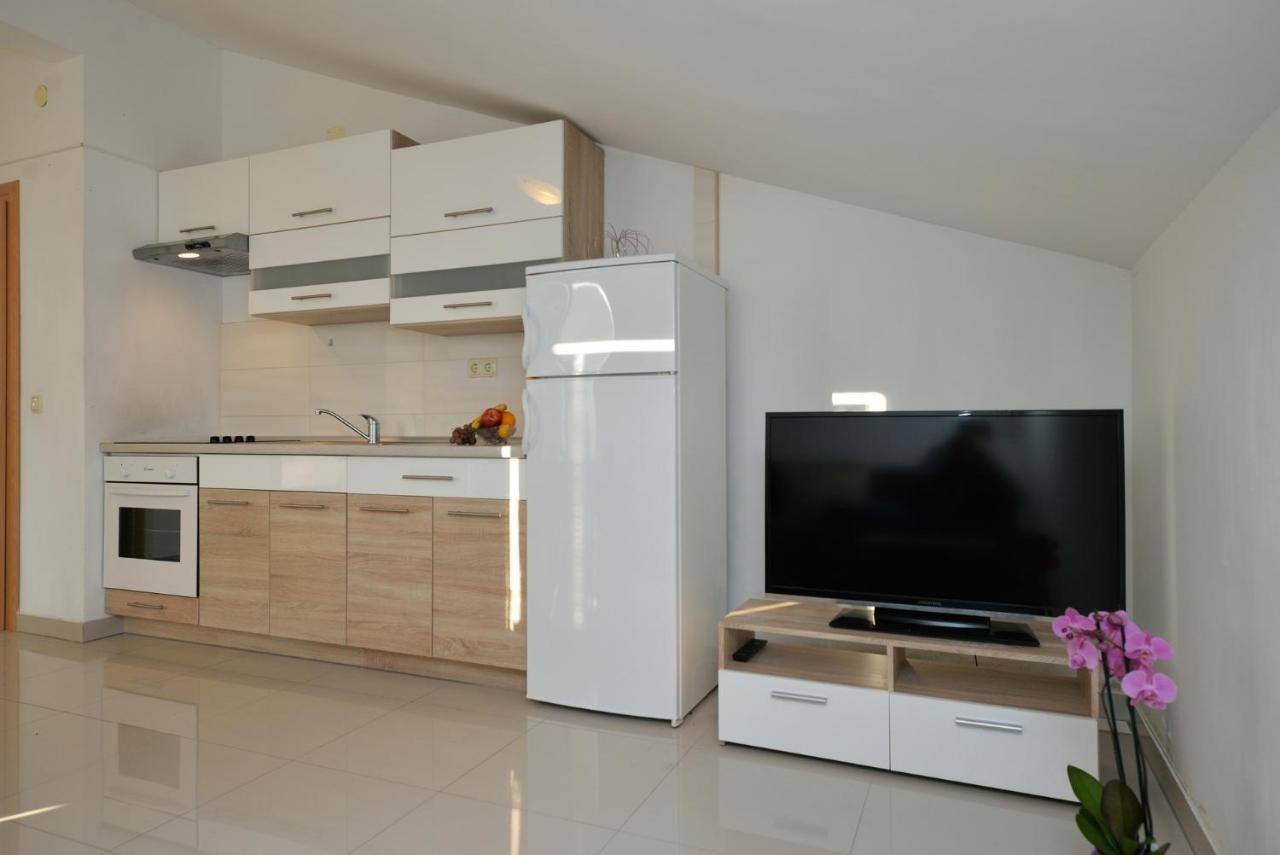 Apartmani Vedrana, Муртер Екстериор снимка